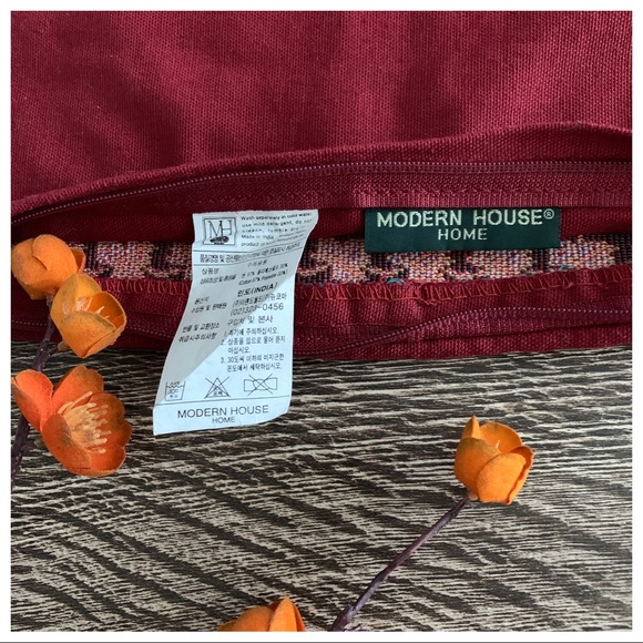 Holiday Place Mats/Table Runner/Throw Pillow Cover - Picture 8 of 11